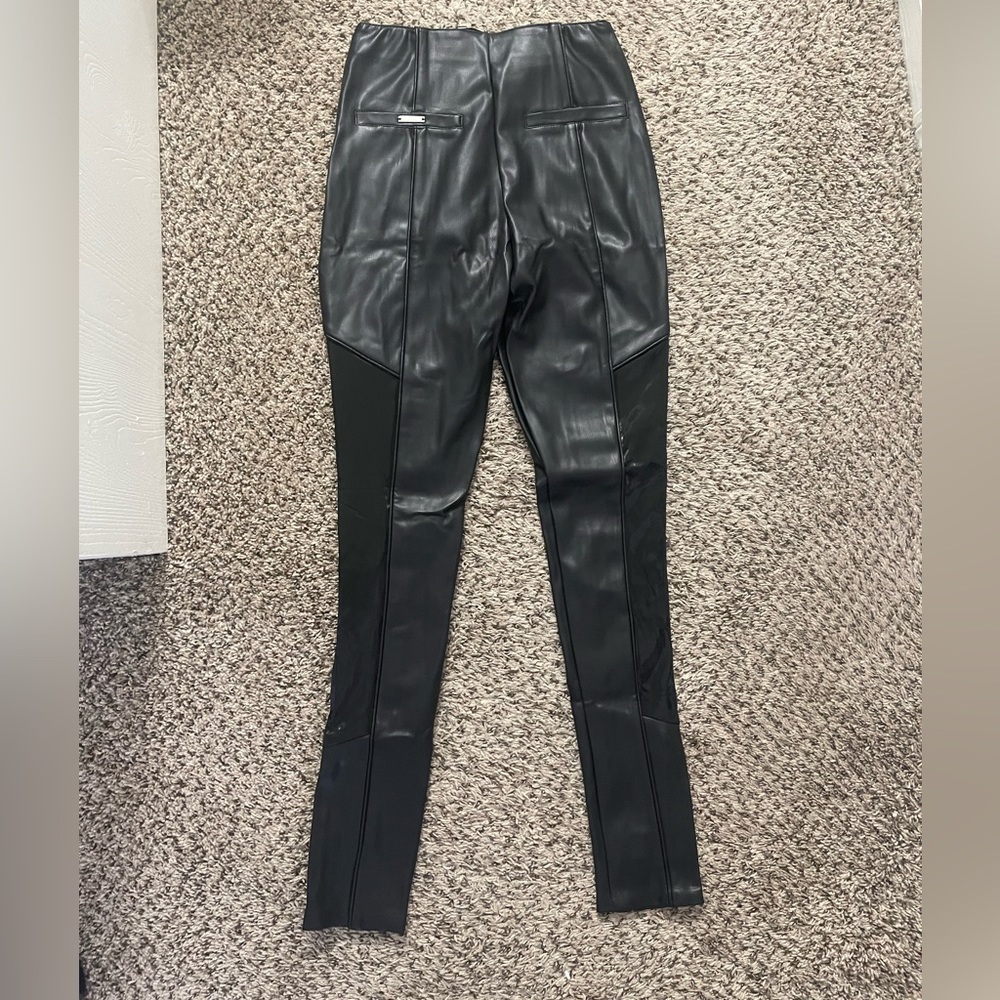 Manier de voir Vegan leather and patent rubbed black leggings - Picture 8 of 15